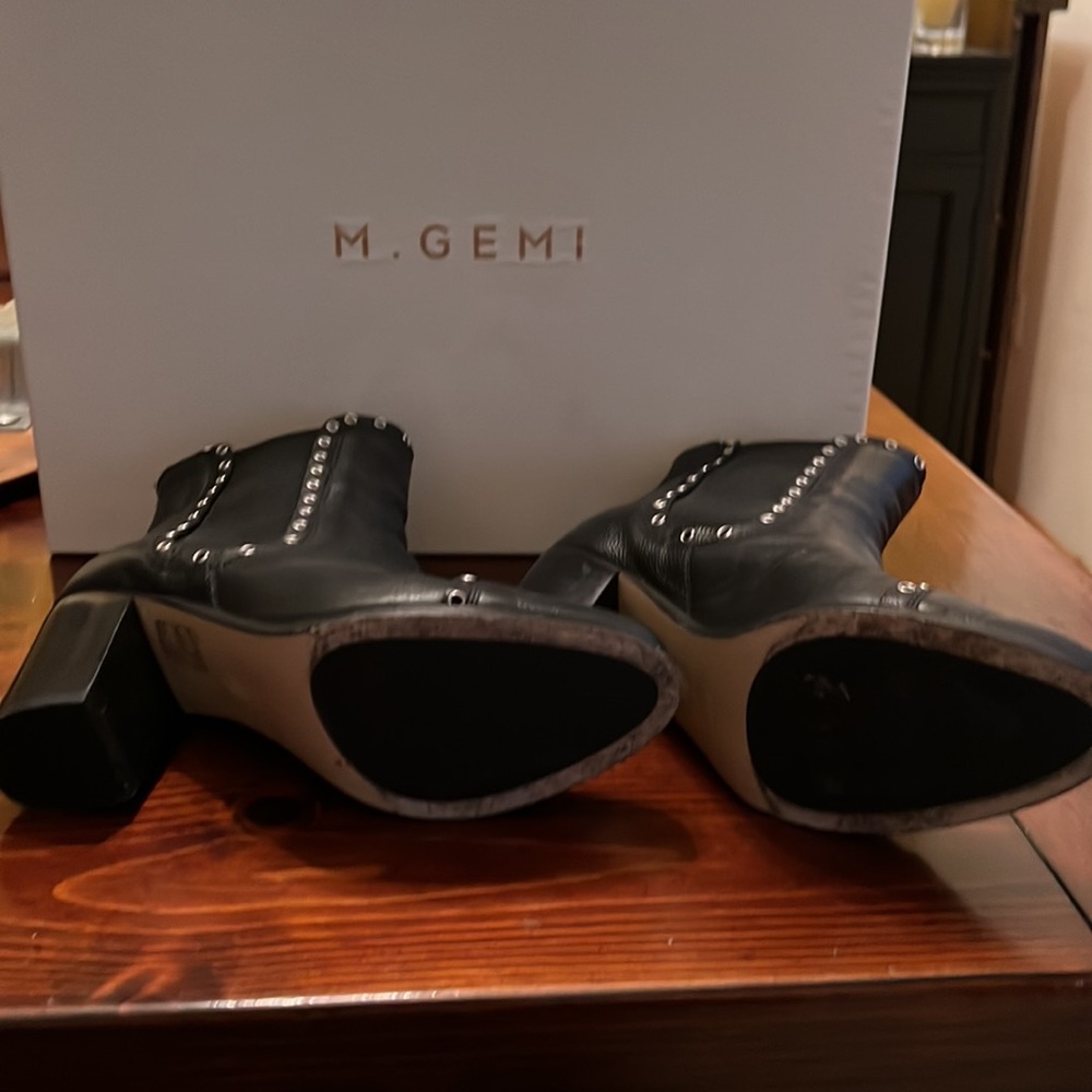 M. Gemi Black Leather Ankle Boots with Silver Eyelet Detailing - Picture 6 of 8
